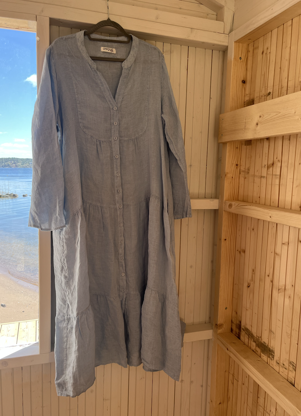 Maxiklänning free spirit med knappar ljus blå