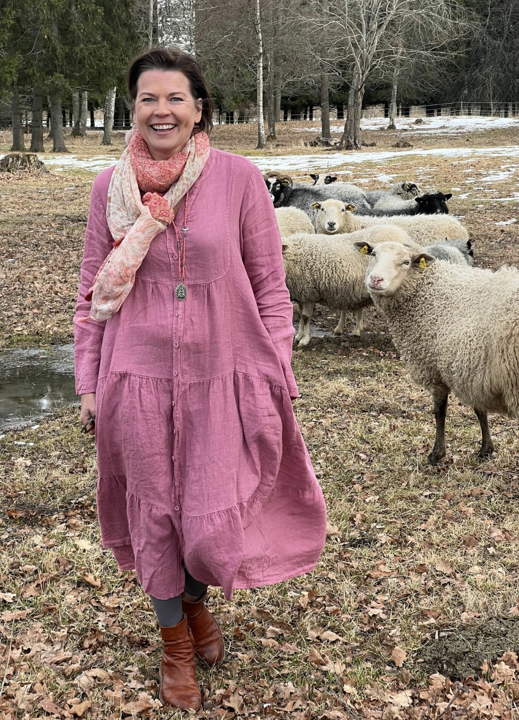 Maxiklänning free spirit med knappar fuxia