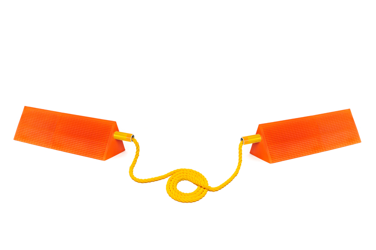 Orange Mark 3 widebody twin chock whith reflex & rope