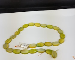 Snäckskalspärlor - Oblong - Ovala - Infärgade - Avokado grön