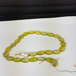 Snäckskalspärlor - Oblong - Ovala - Infärgade - Avokado grön