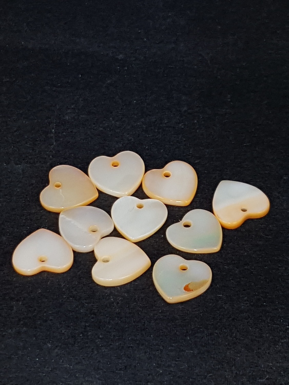 Snäckskalspärlor - Hjärtan - Orange - 15mm - 10st