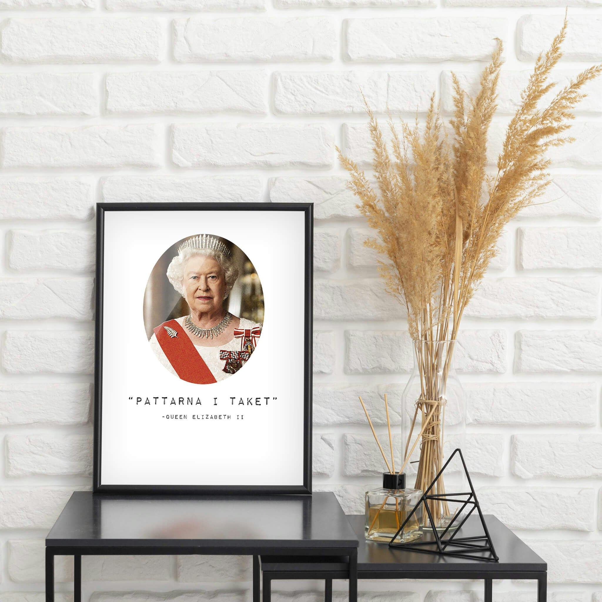 Pattarna I Taket - Drottning Elizabeth II Poster