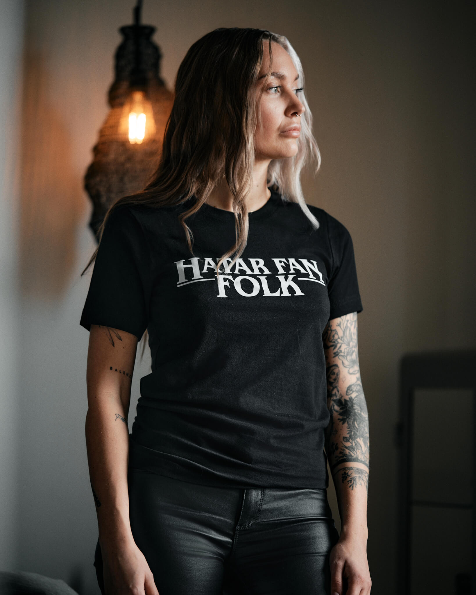 Hatar Fan Folk - T-Shirt (Svart)