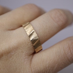 "Sjöbris" ring rött guld