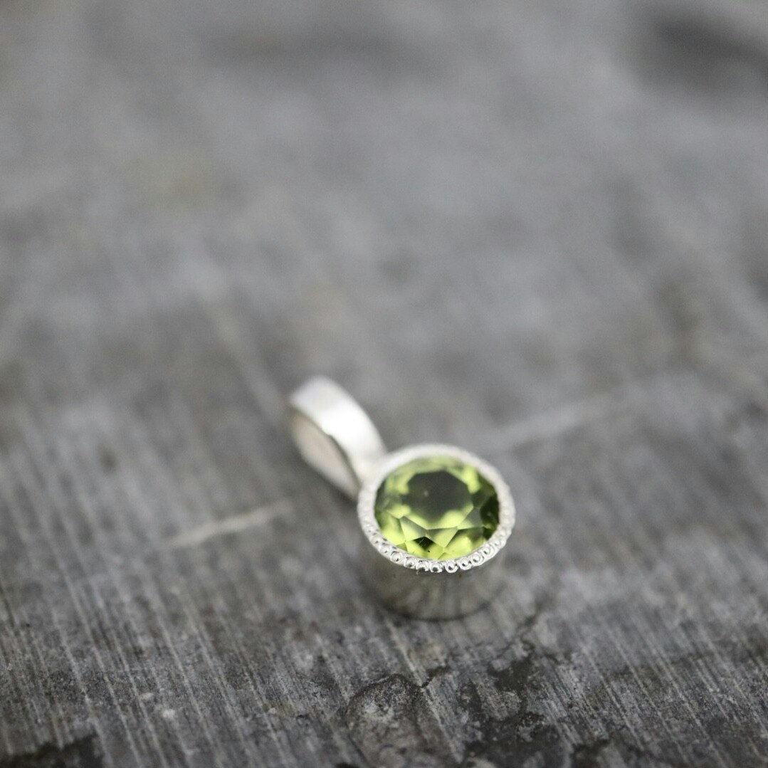 "Liljekonvalj" Silverhänge med peridot