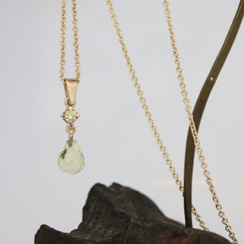 Hänge med limekvarts och naturligt gul diamant