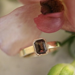 Prickig safir