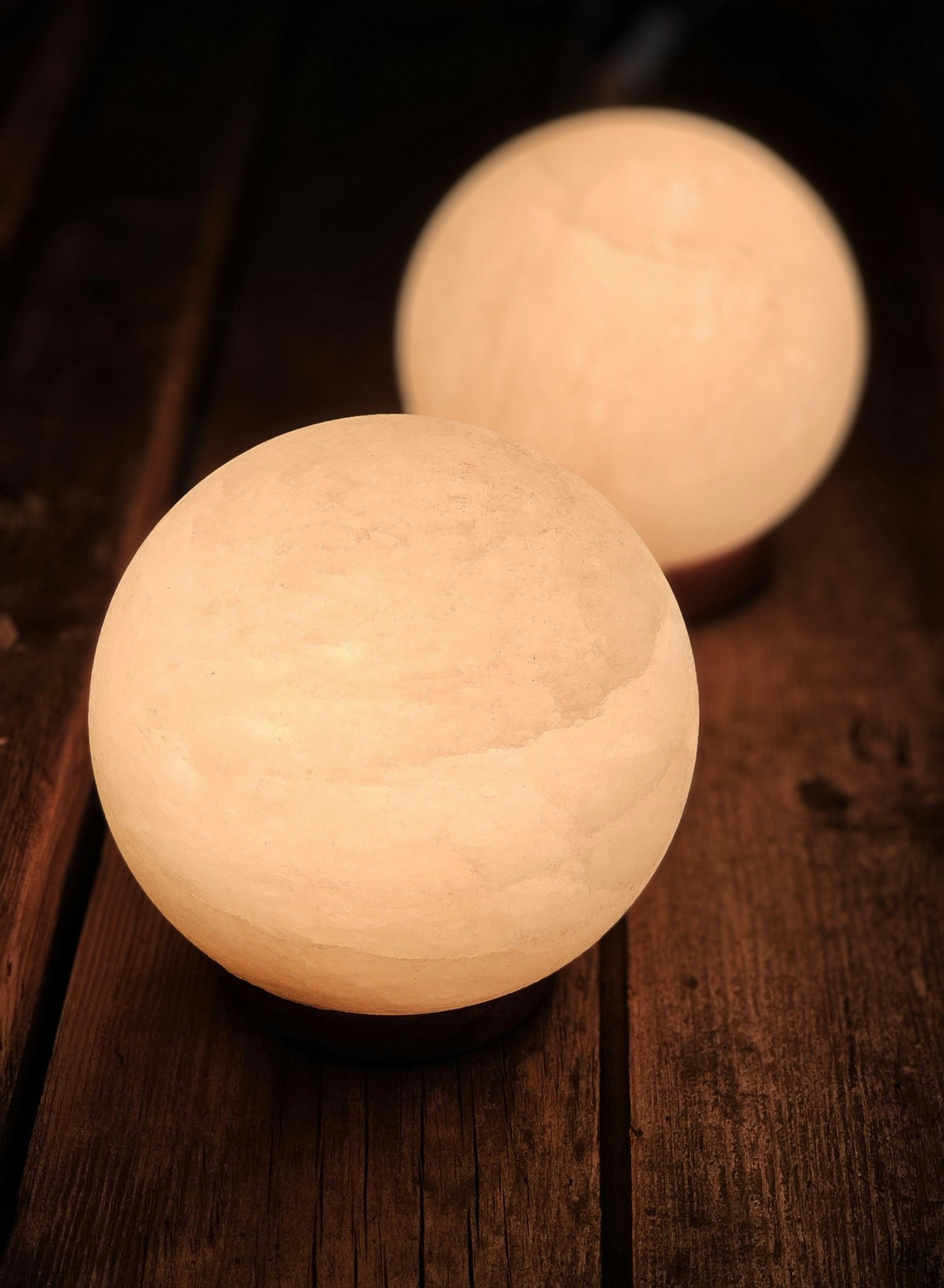 Himalaya Saltkristall, lampa vit klot -30% p.g.a. skada/annat
