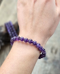 Ametist, armband 8mm runda pärlor -30% fyndexemplar med rökiga inslag
