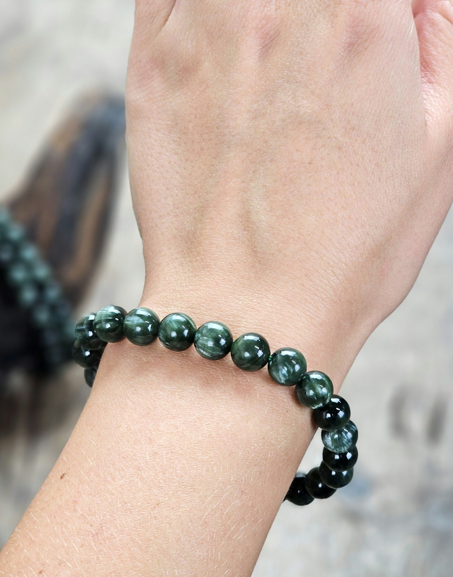 Serafinit, armband 7,5mm runda pärlor -60% fyndexemplar B-kvalité