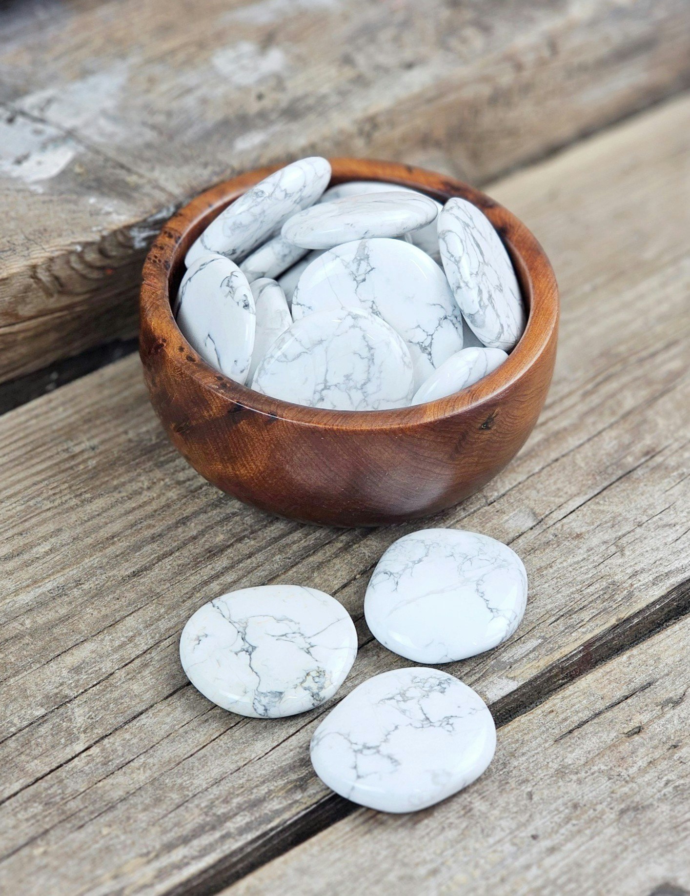 Howlit platta, touchstone -30% fyndexemplar mindre storlek