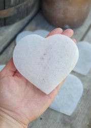Vit Selenit, hjärta (laddningsplatta) 10 cm -20% fynd annan form!