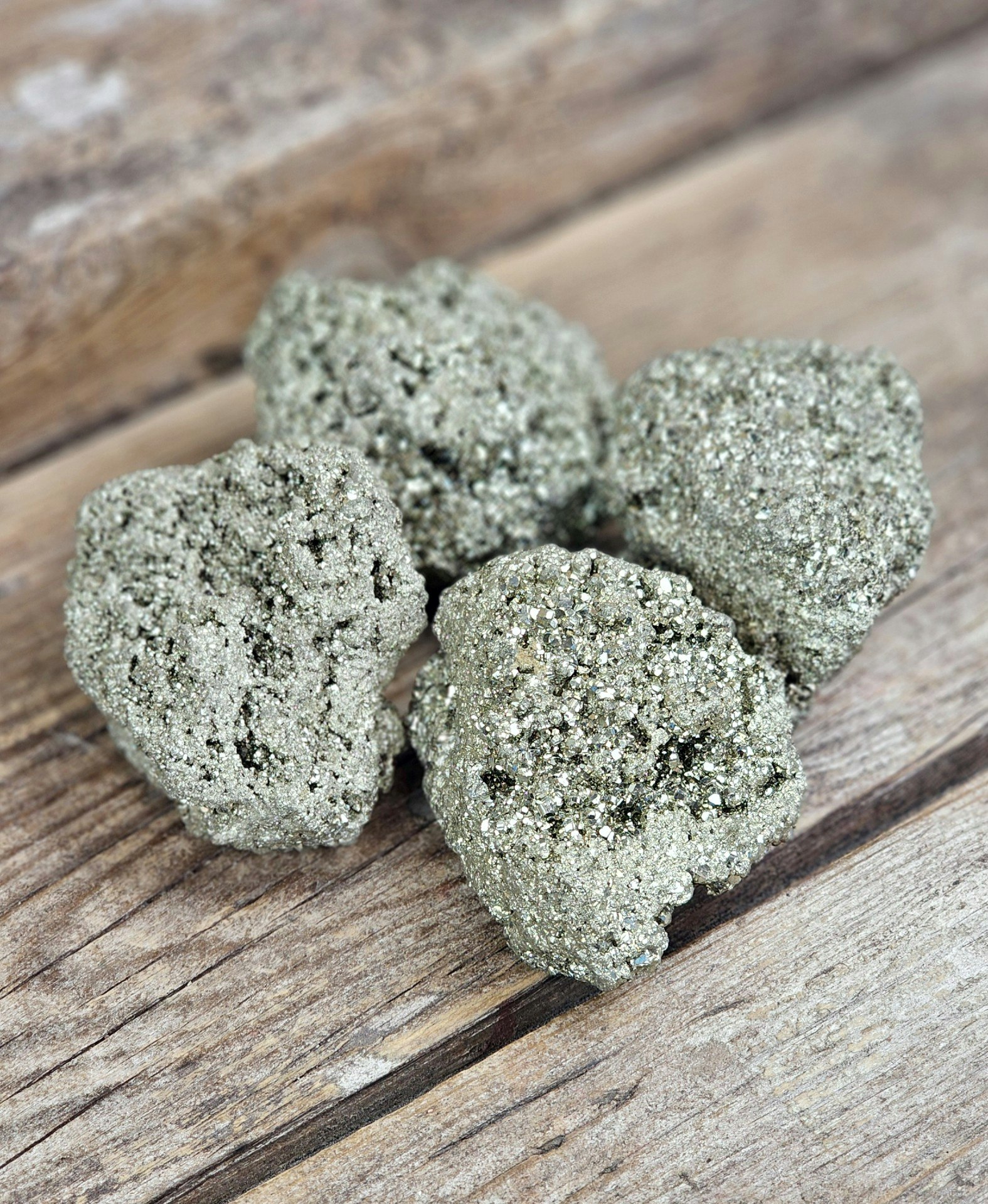 Pyritkluster, extra stor -20% fynd lite mindre glitter