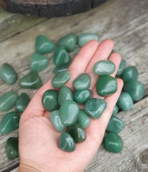 Grön Aventurin, trumlade -70% fynd sprickor
