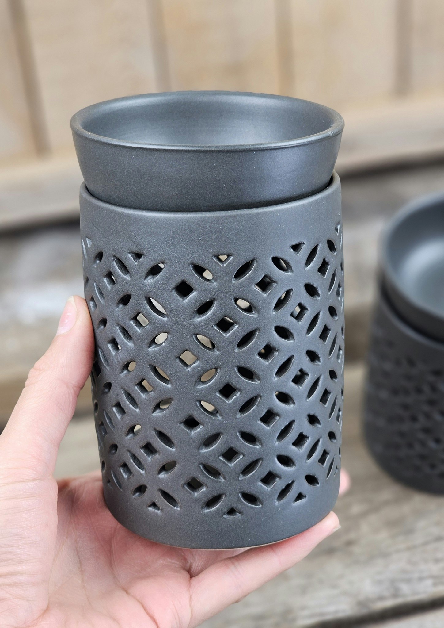 Oljebrännare, Aroma diffuser svart keramik med mönster