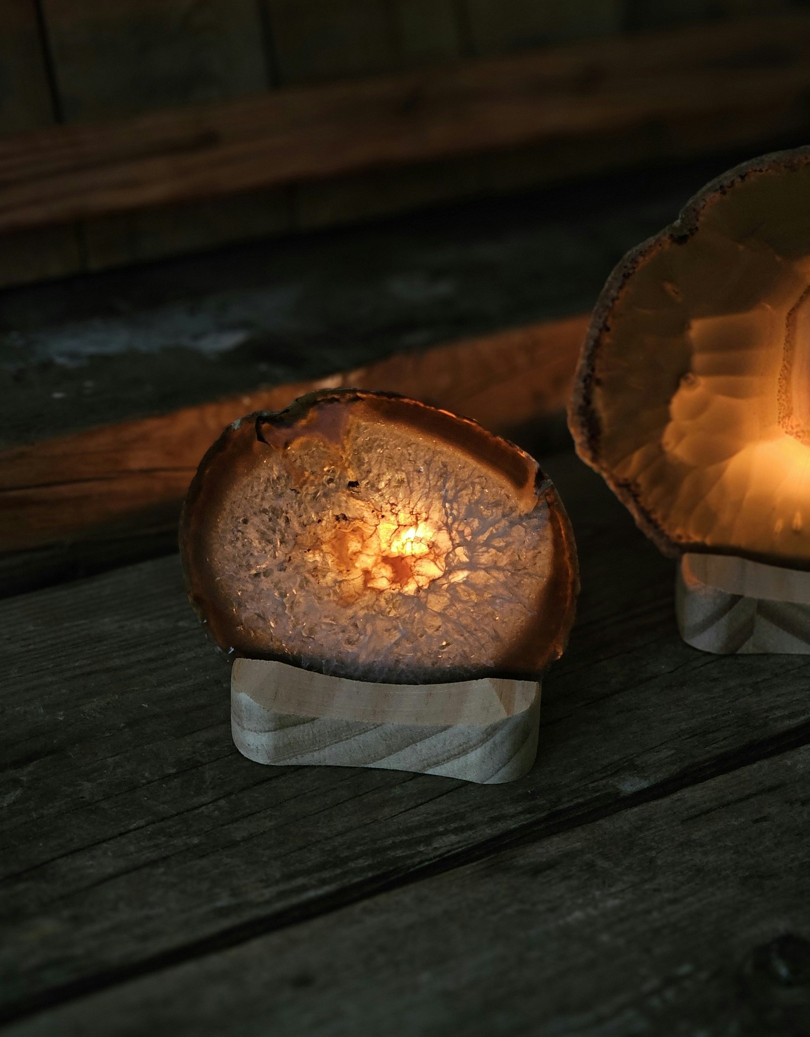 Ljushållare i trä för Agatskiva