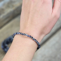 Iolit (Vattensafir), armband 4mm facetterade pärlor