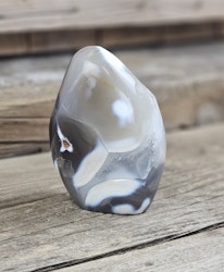 Orca Agat, polerad kristall stående friform #6