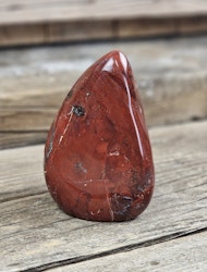Röd Jaspis, polerad kristall stående friform #2