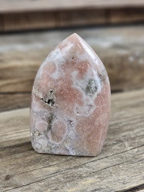 Rosa Ametist, polerad kristall stående #16