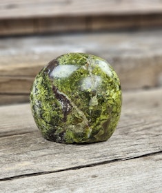 Grön Opal, polerad kristall stående friform #12