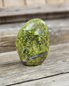 Grön Opal, polerad kristall stående friform #14