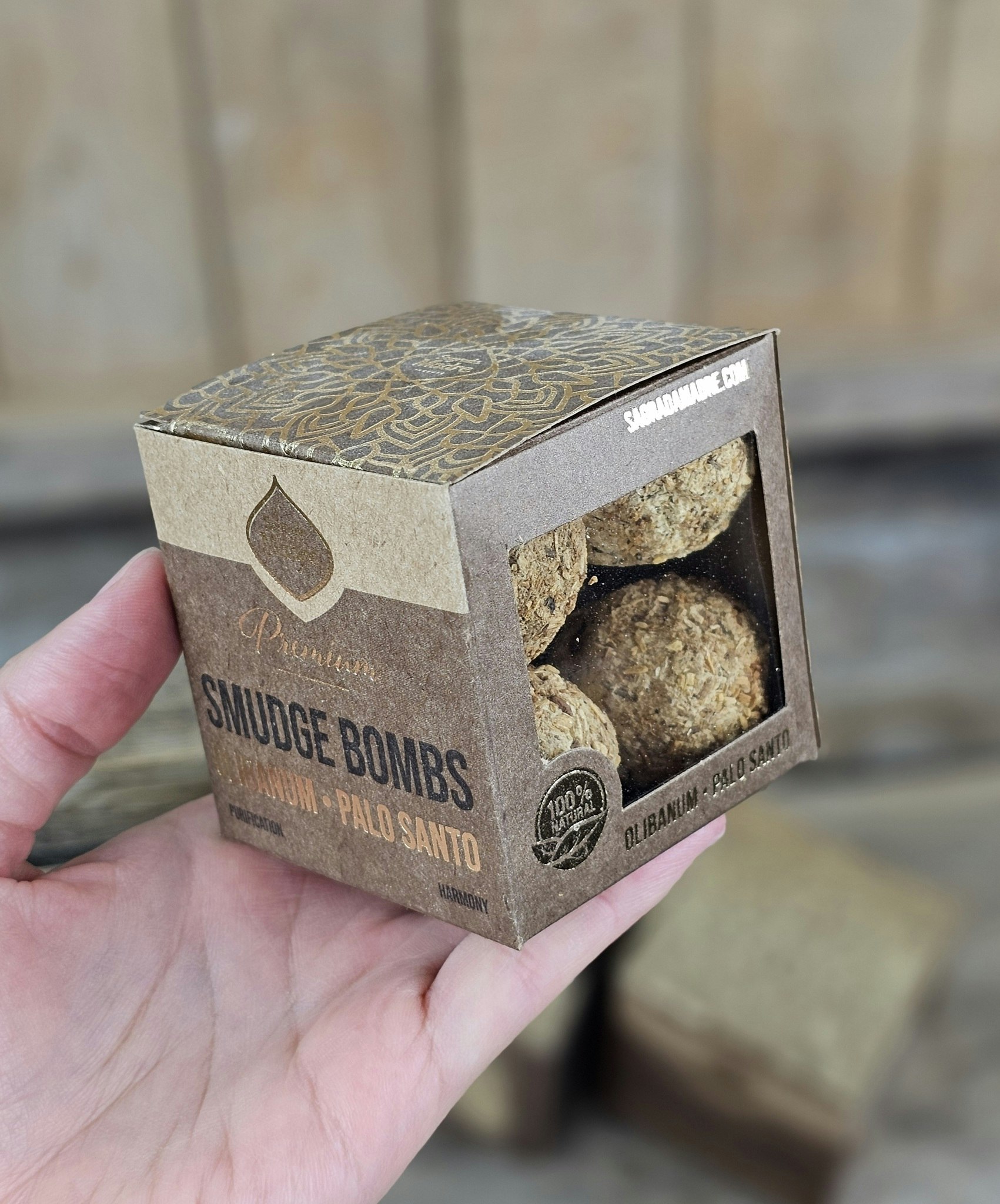 Sagrada Madre - Premium Bombitas, Olibanum & Palo Santo rökelsebollar