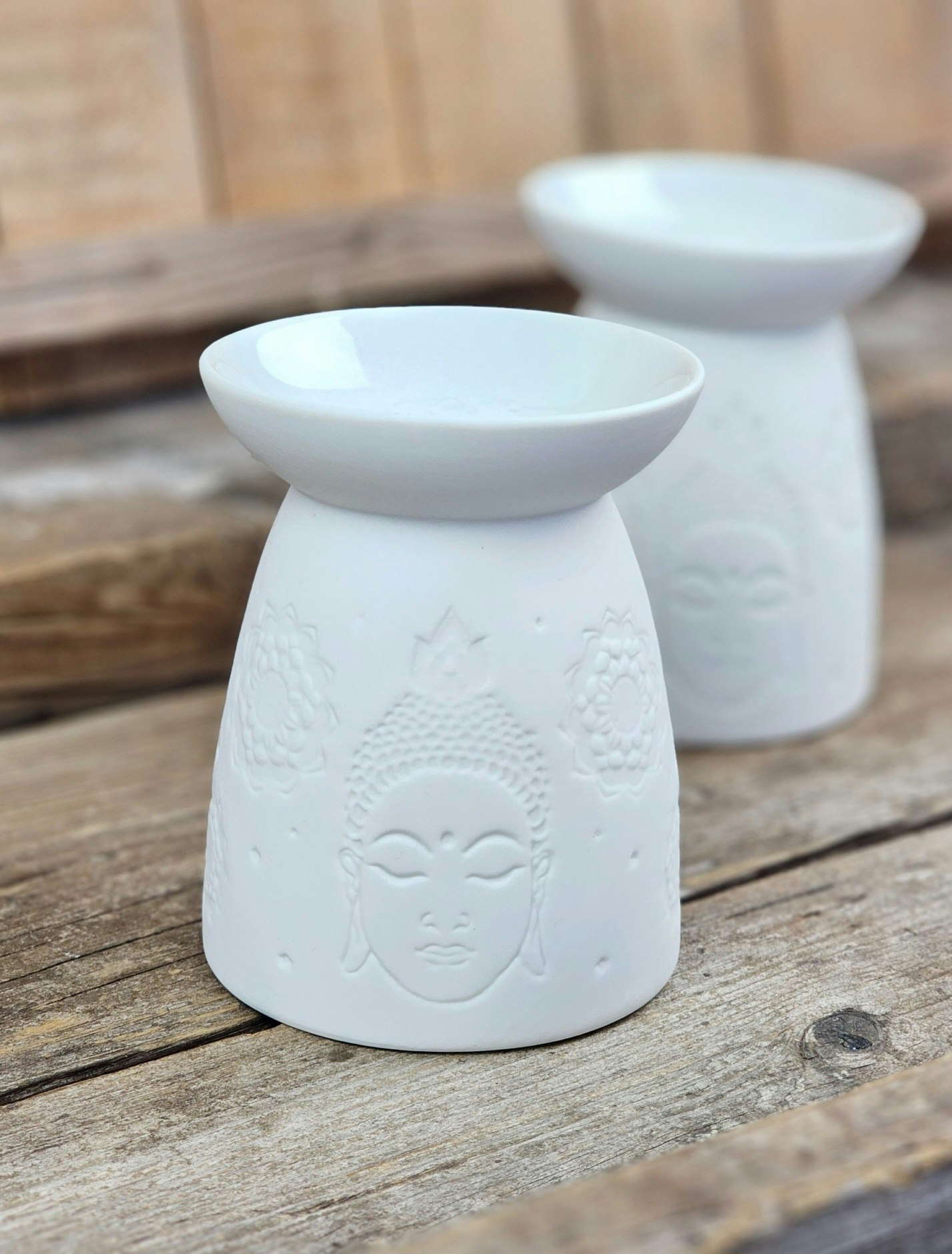 Aromalampa, diffuser vit keramik Buddha stor