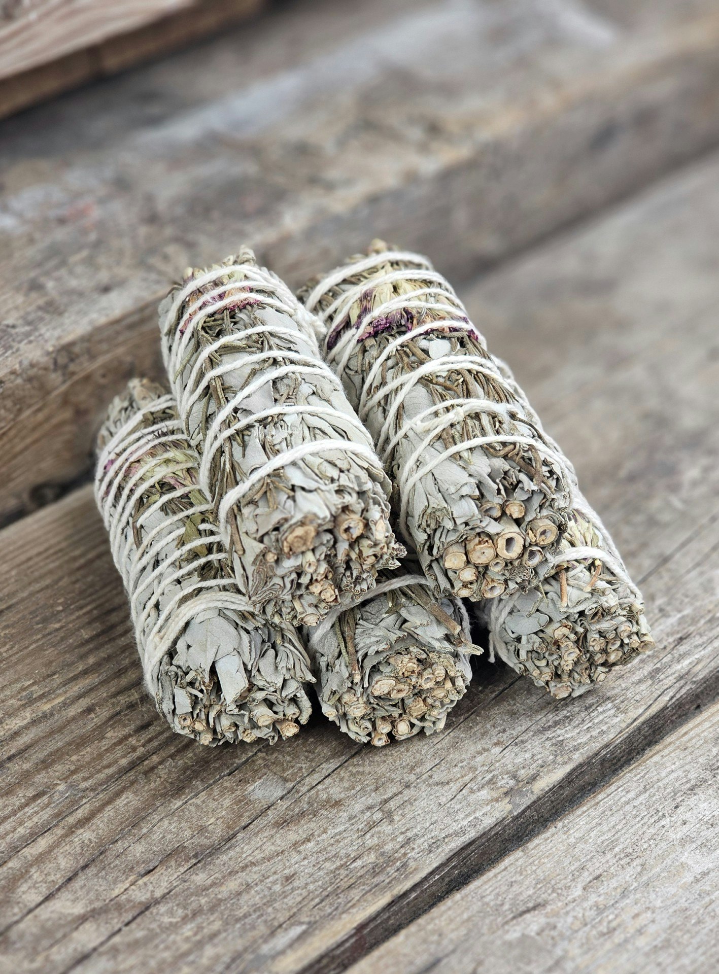 Vit Salvia med Rosmarin & blomblad