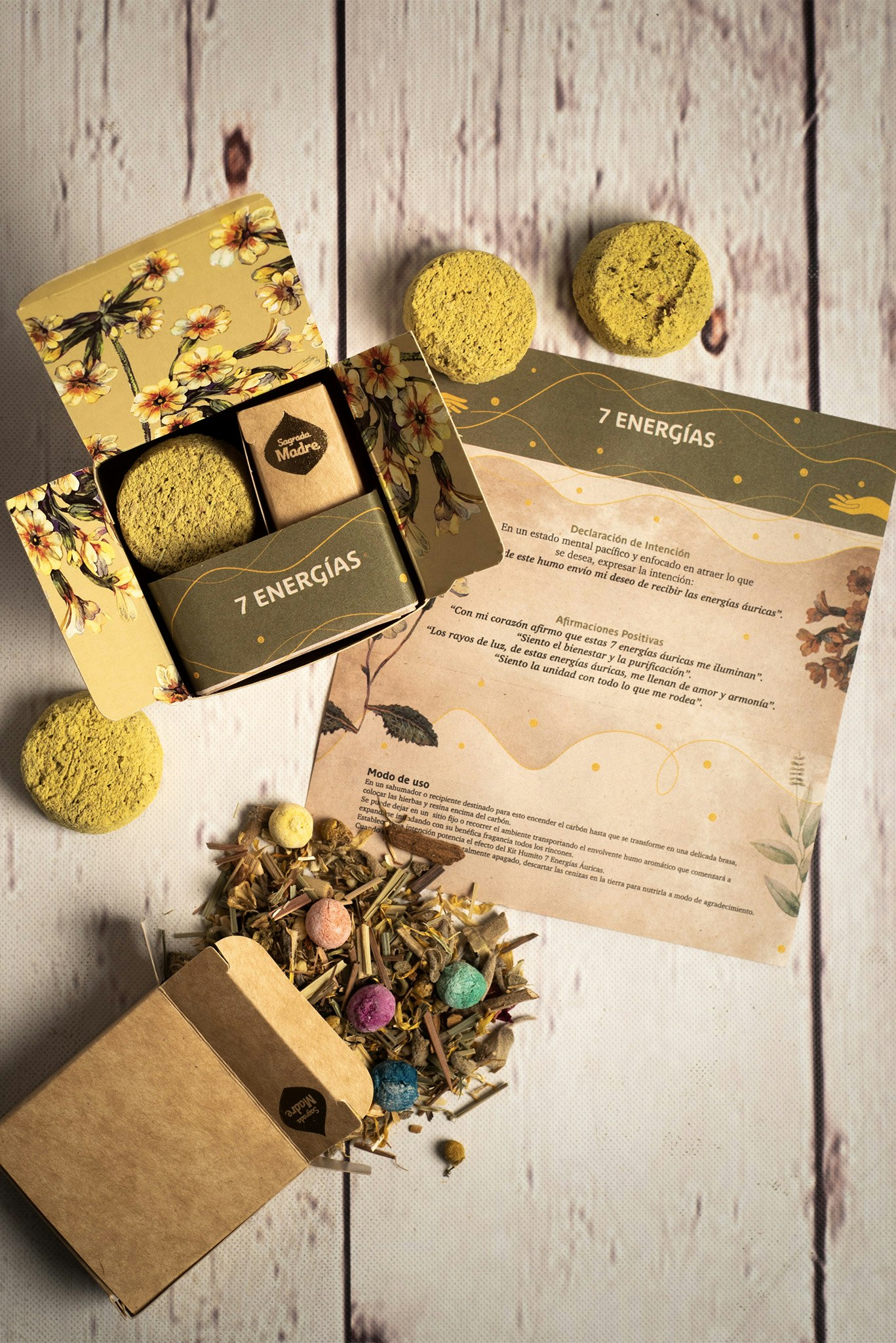 Sagrada Madre - Sacred Smoke Kit 7 Energies (rökelsekol, örter och pärlor)