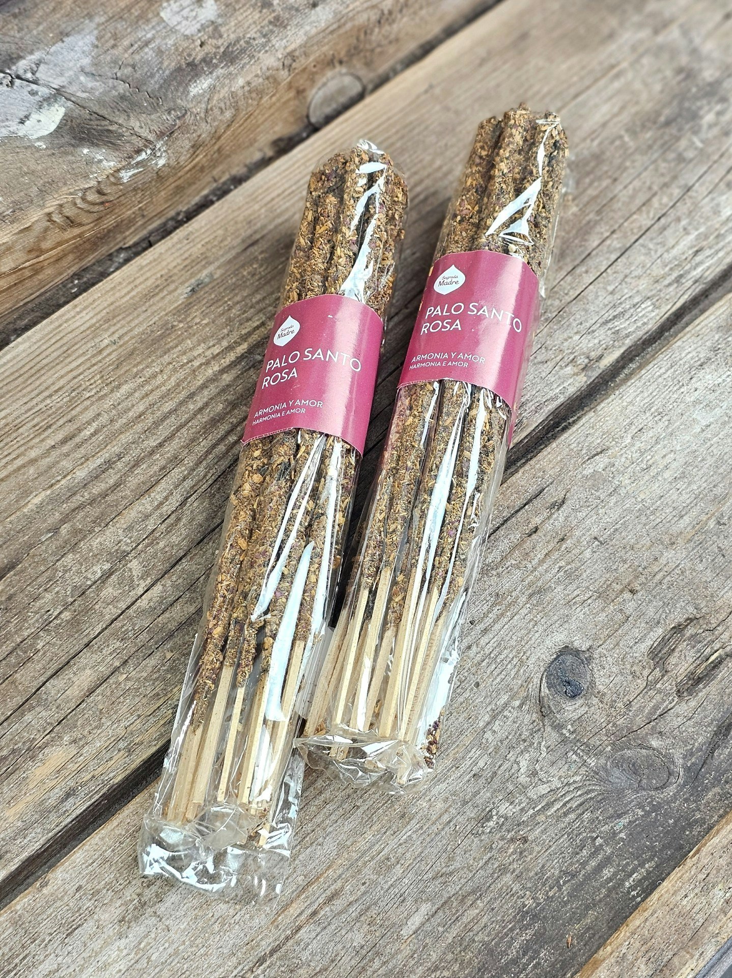 Sagrada Madre Line x 20 (Savings Pack) - Palo Santo med Rosor, rökelsepinnar