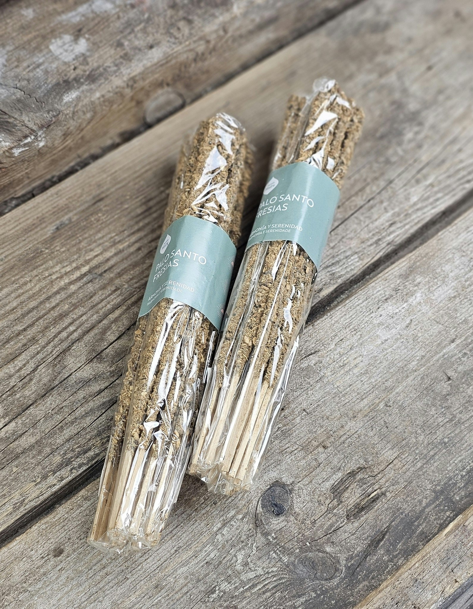 Sagrada Madre Line x 20 (Savings Pack) - Palo Santo med Fresias, rökelsepinnar
