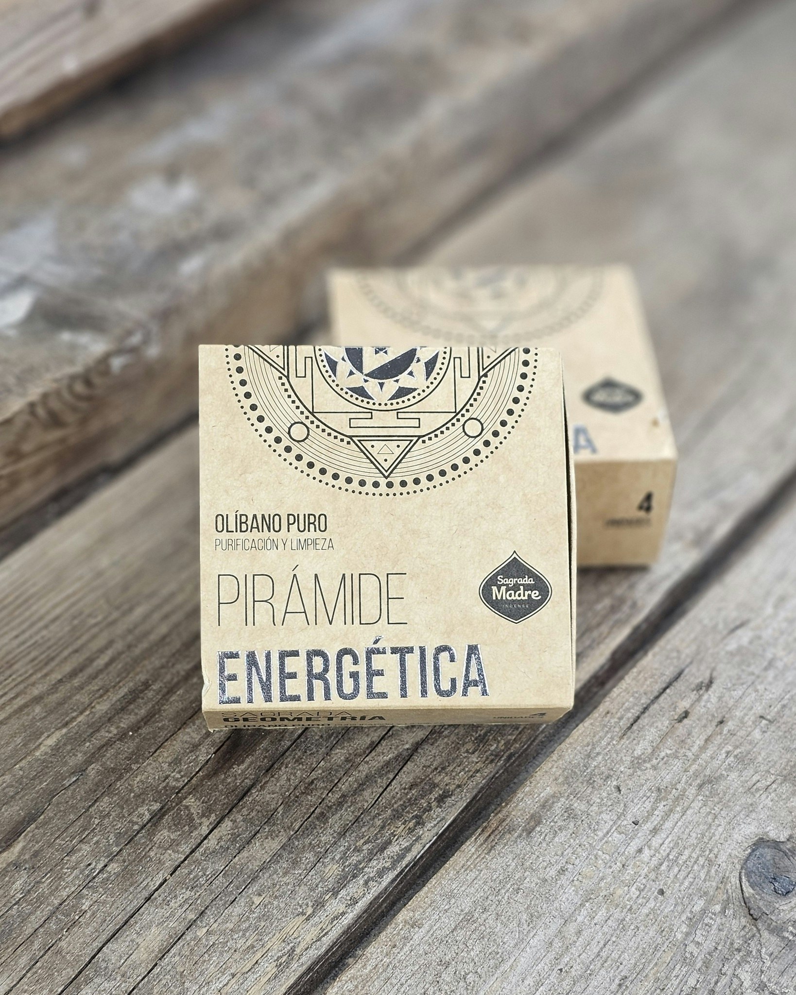 Sagrada Madre - Frankincense, energipyramider