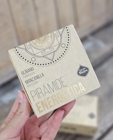 Sagrada Madre - Kamomill & Frankincense, energipyramider