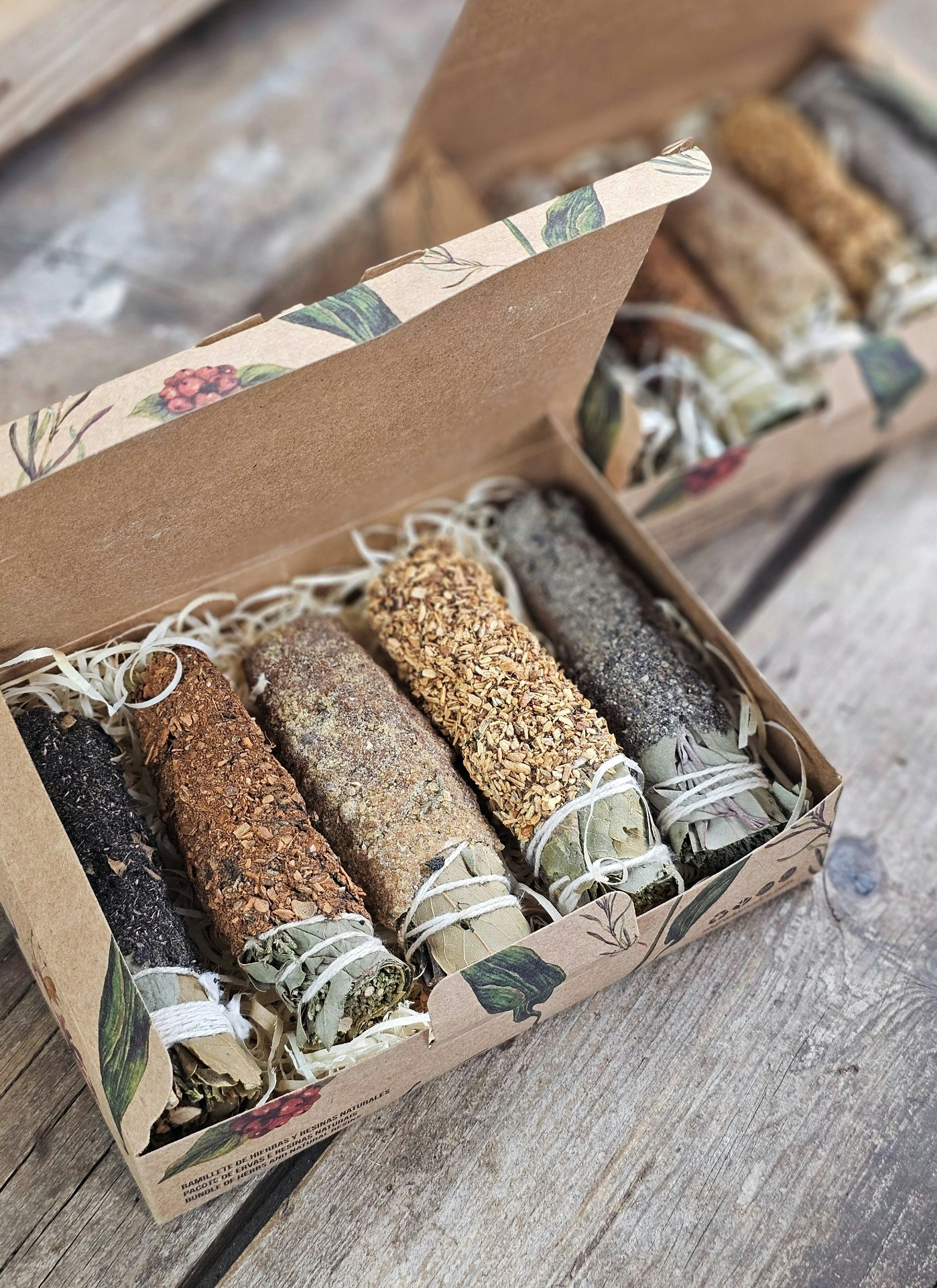 Sagrada Madre Sahumitos - Smudge Box x 5 Resins & Spices