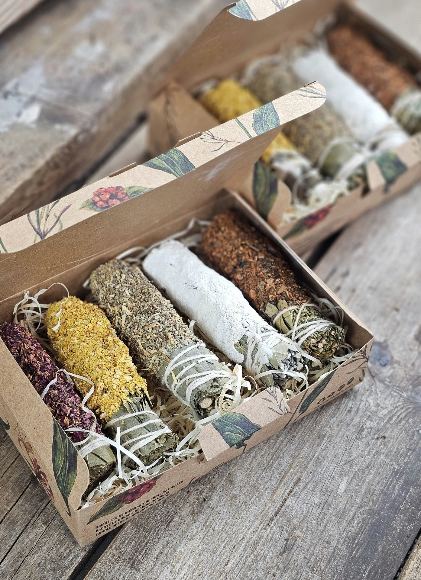 Sagrada Madre Sahumitos - Smudge Box x 5 Flowers & Aromatics