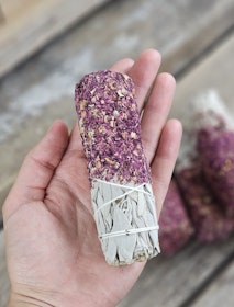 Vit Salvia med Rosor, smudge bunt