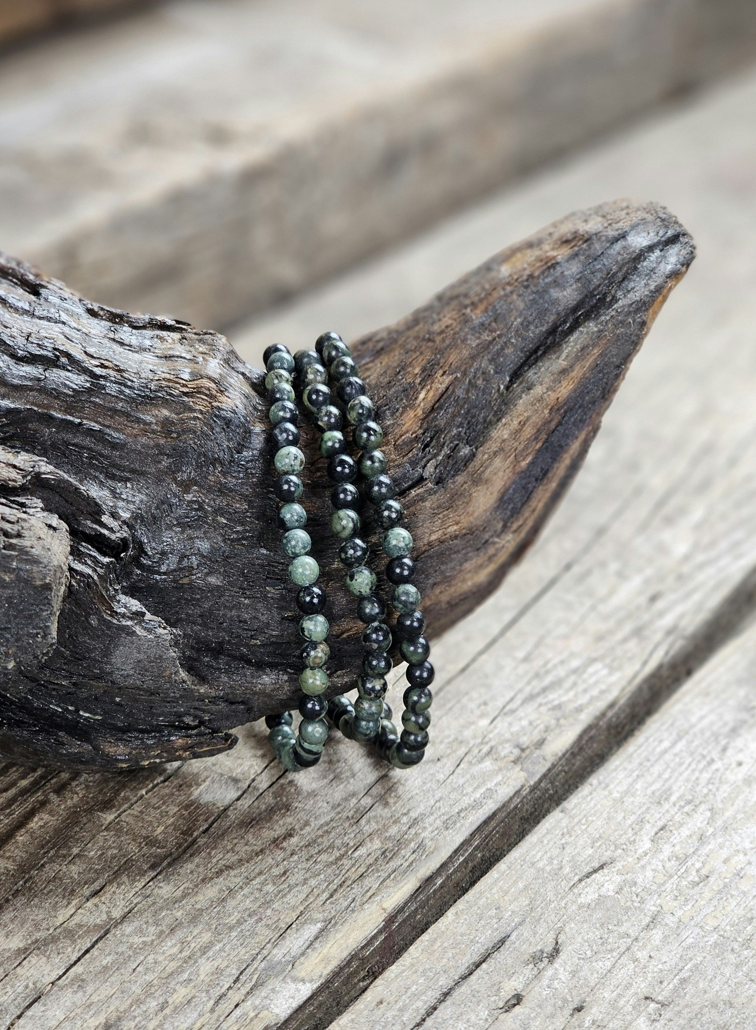 Kambabajaspis, armband 4mm runda pärlor
