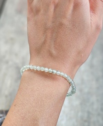 Prehnit, armband 4mm runda pärlor