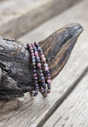 Rubin & Safir mix, armband 4mm runda pärlor