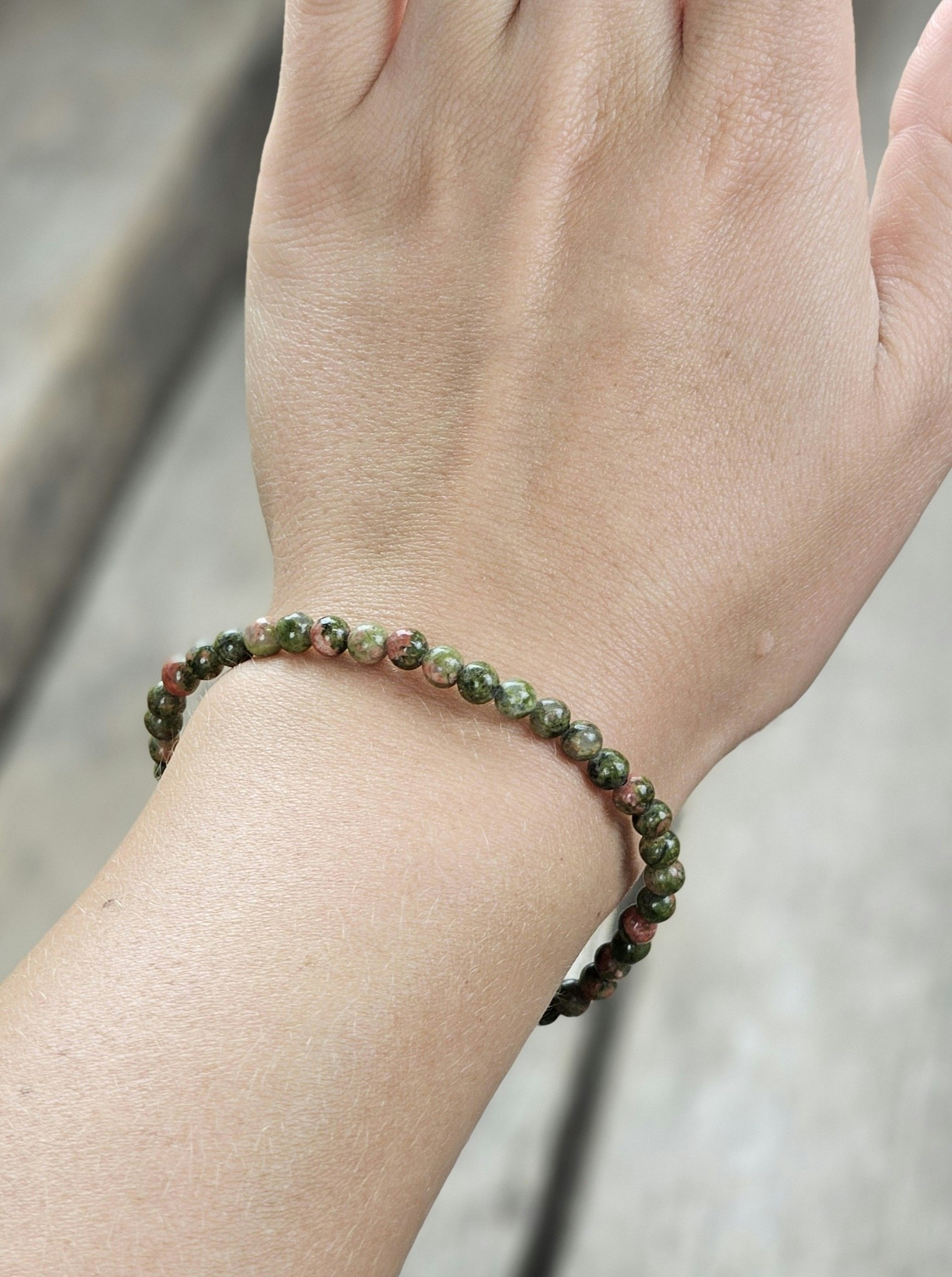 Unakit, armband 4mm runda pärlor