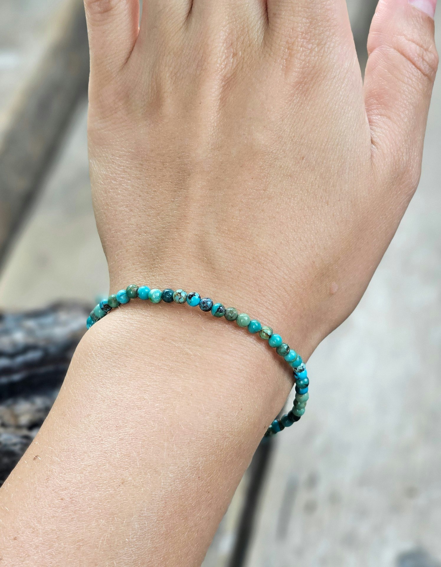 Äkta Turkos, armband 4mm runda pärlor