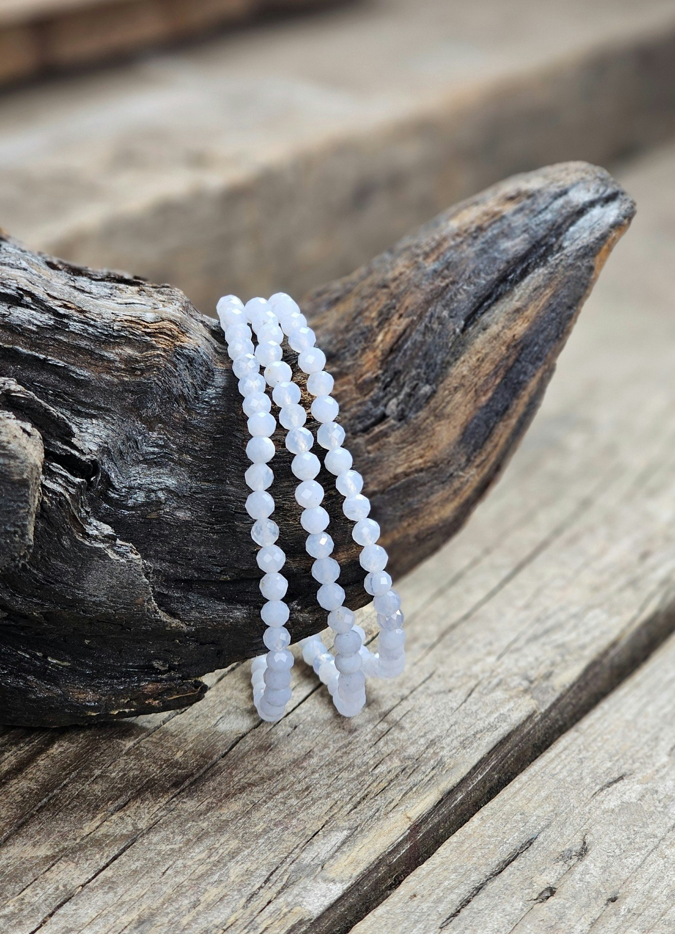 Blå Kalcedon, armband 4mm facetterade pärlor