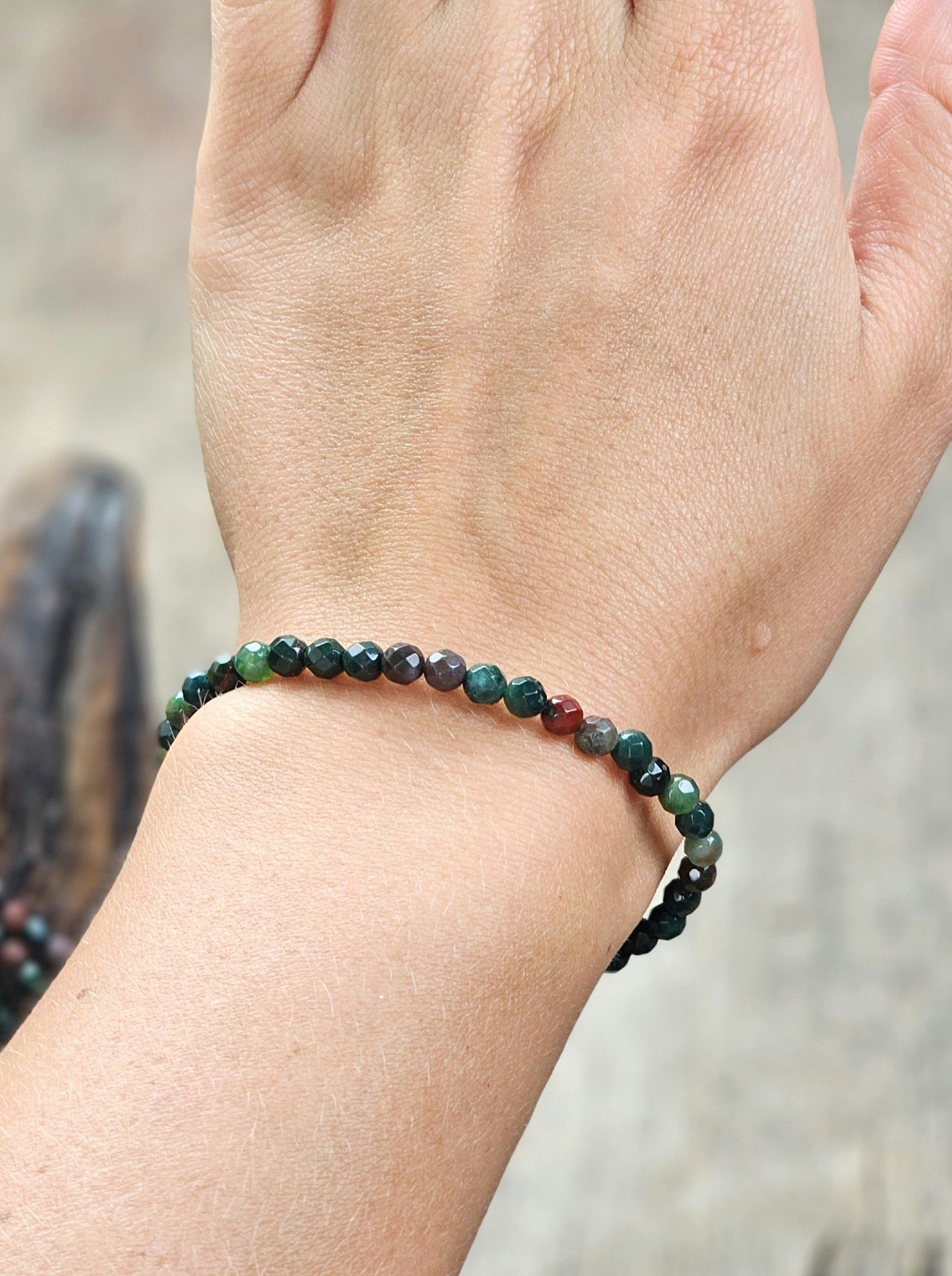 Heliotrop, armband 4mm facetterade pärlor