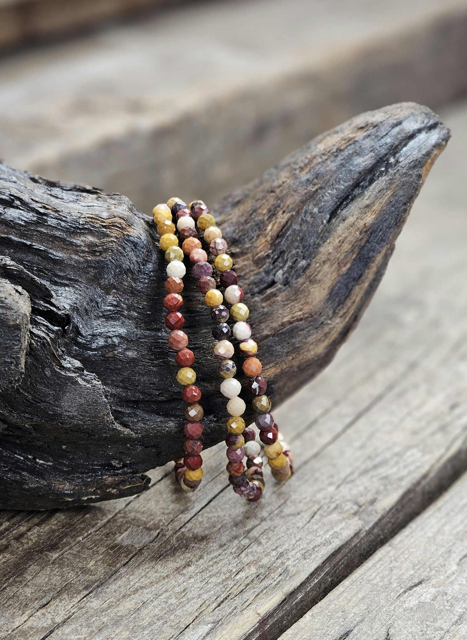 Mookaitjaspis, armband 4mm facetterade pärlor