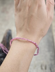 Rosa Turmalin, armband 4mm facetterade pärlor
