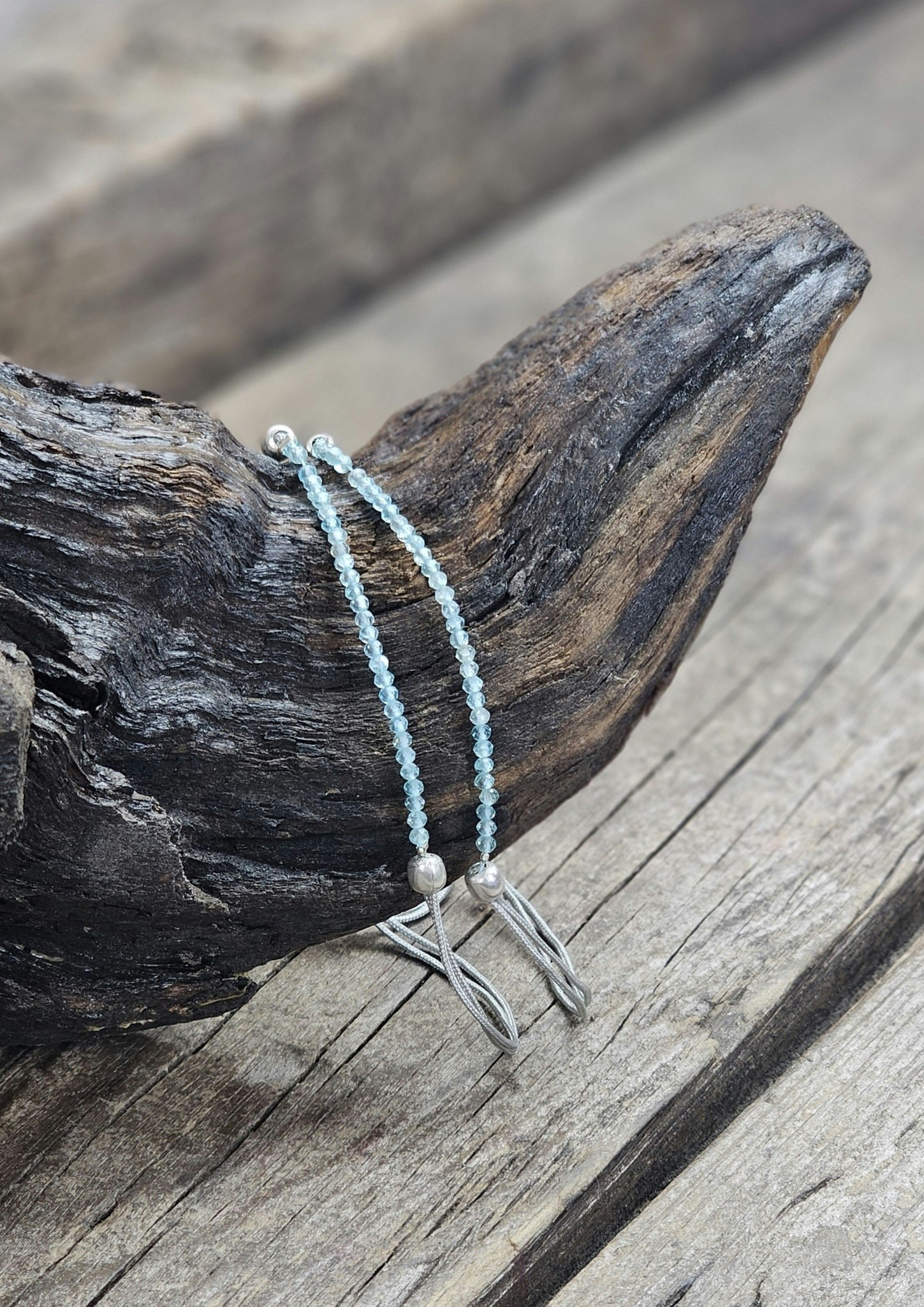 Apatit, armband 3mm facetterade pärlor macramé
