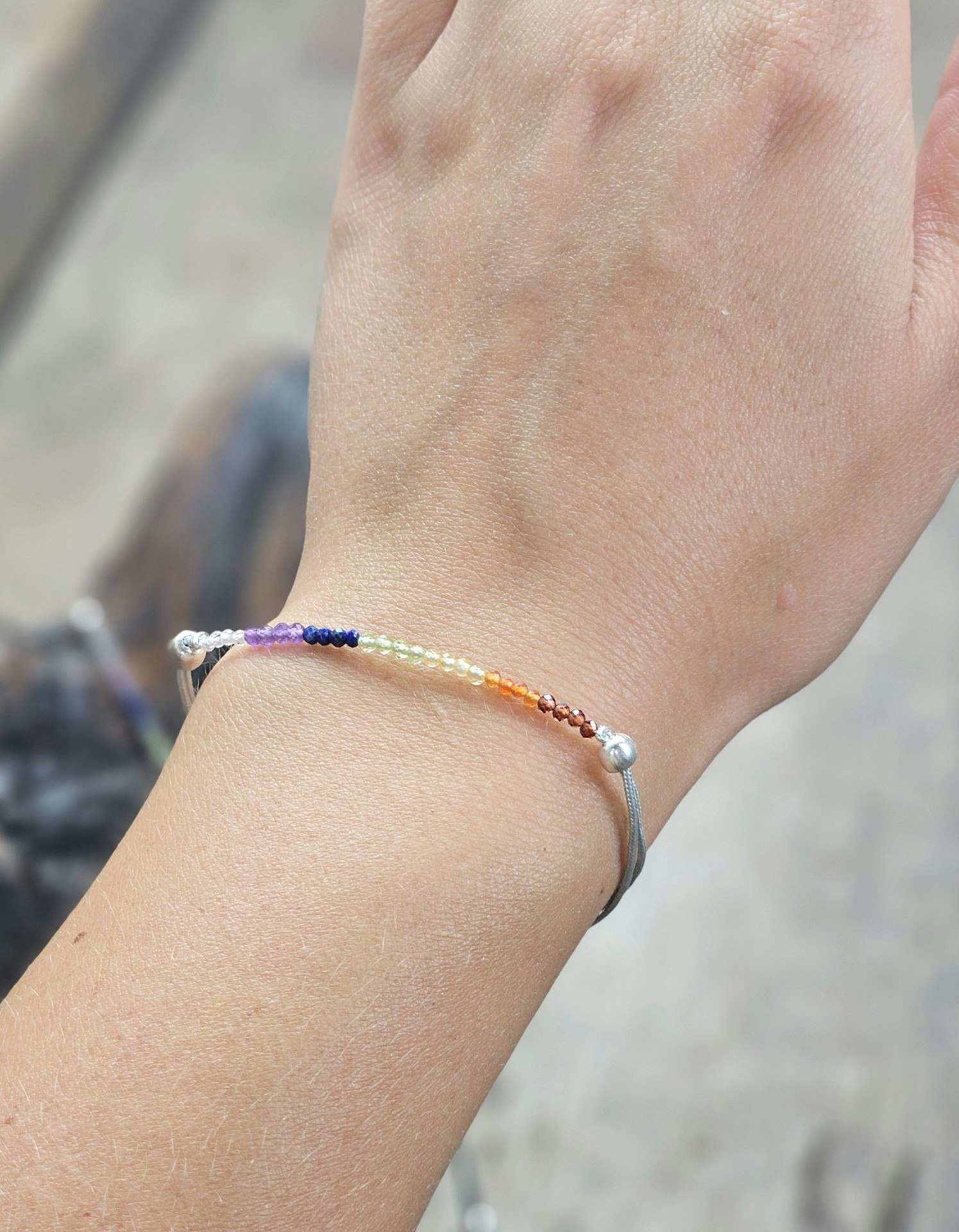 Chakra, armband 3mm facetterade pärlor macramé