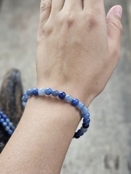 Blå Kvarts, armband 6mm runda pärlor
